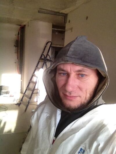  ,   Santii, 42 ,   ,   