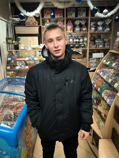  ,   Vladislav, 27 ,   