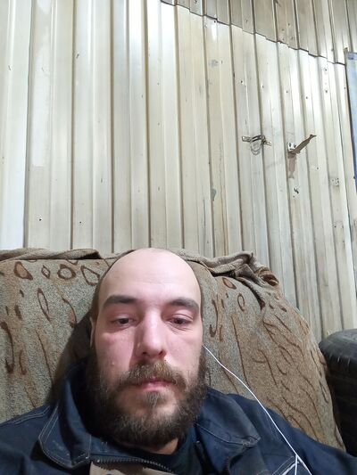  ,   Razval, 37 ,   ,   