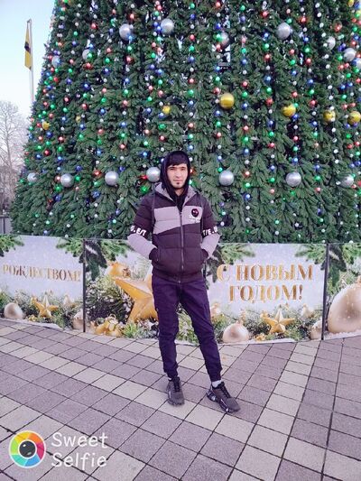  ,   Nuriddin, 31 ,   c 