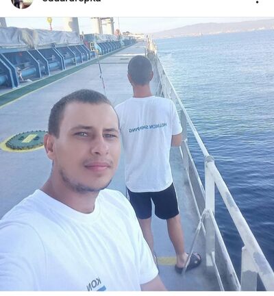  ,   Eduard, 32 ,   ,   