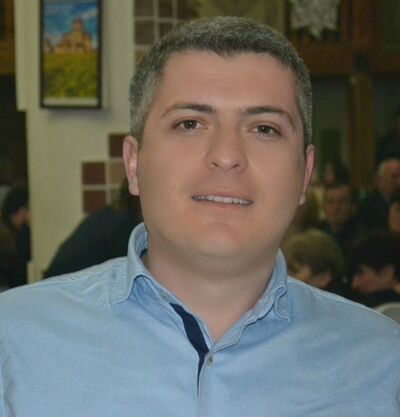  ,   Gio, 40 ,   