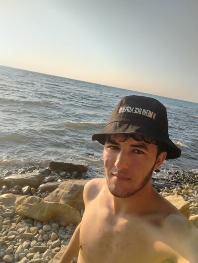  ,   Shaxriyor, 26 ,   ,   