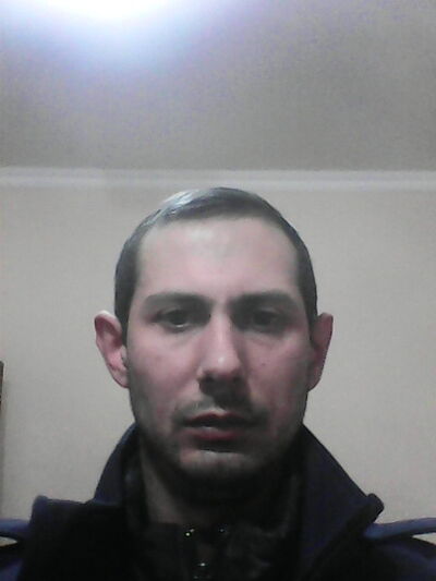  ,   Vahan, 41 ,   