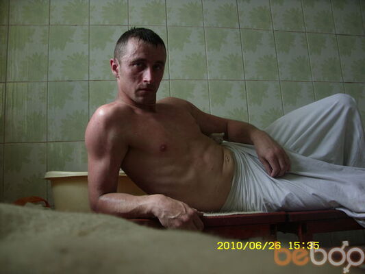  ,   Wiktor, 43 ,   