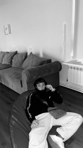  ,   Beniamin, 19 ,   ,   