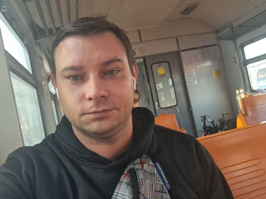  -,   , 32 ,     , c 