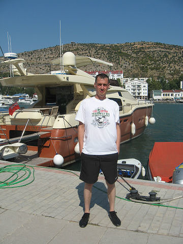  ,   Andrej, 39 ,   ,   , c 