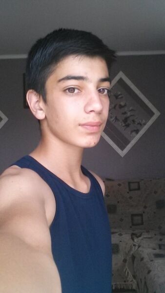  ,   Faruk, 28 ,  
