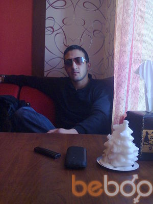  ,   Alex, 35 ,   