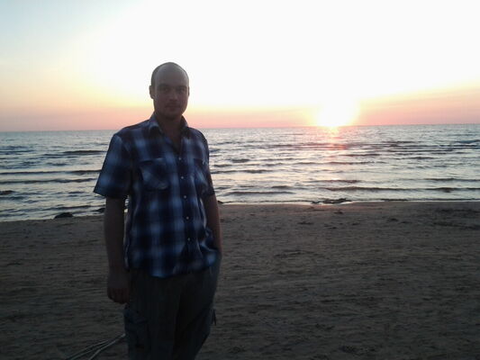  ,   Eduard, 40 ,     , c 