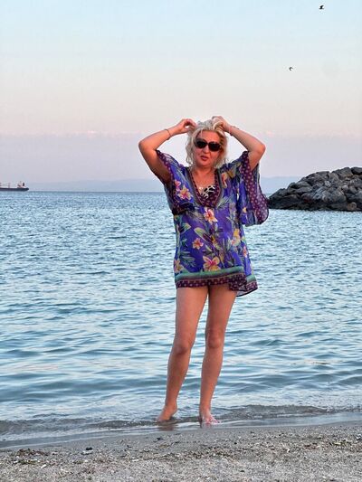  ,   Inna, 48 ,   ,   