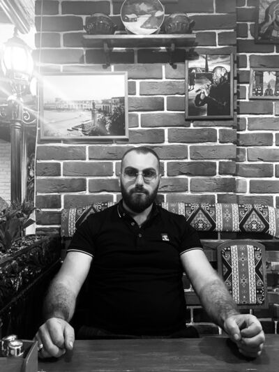  ,   Vardan, 28 ,   ,   