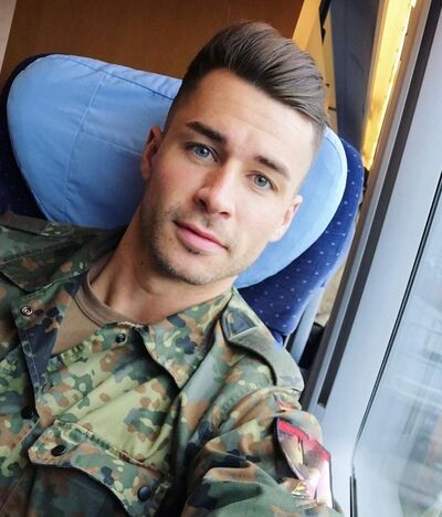  ,   James, 39 ,   ,   