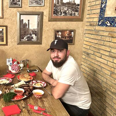  ,   Ali, 32 ,   ,   