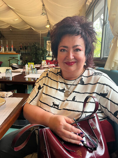 ,   ilana, 65 ,  