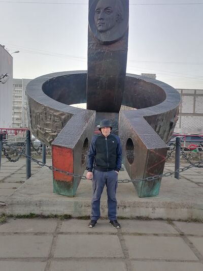  ,   Denis, 42 ,   ,   