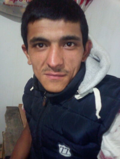  ,   Axmed, 31 ,   