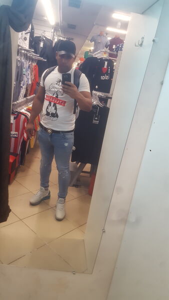  ,   Denys, 38 ,   ,   