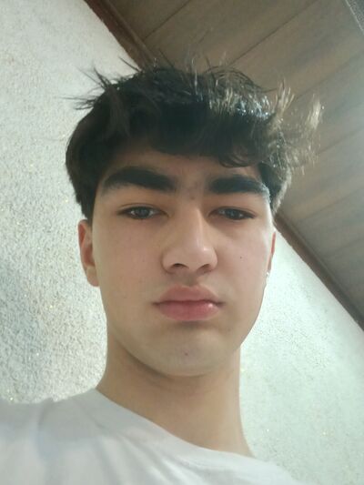  ,   Aziz, 19 ,   