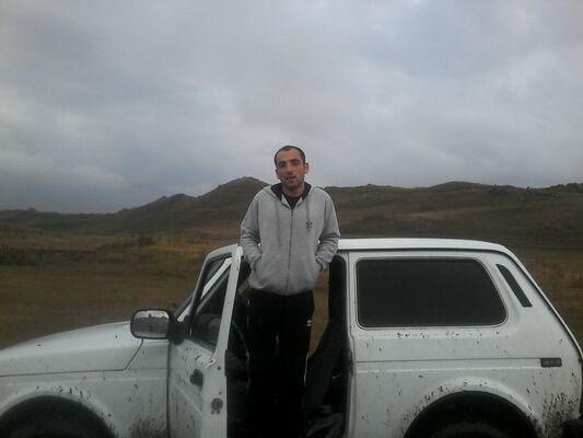  ,   Azat, 34 ,   ,   , c 