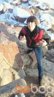  ,   Muha, 32 ,   