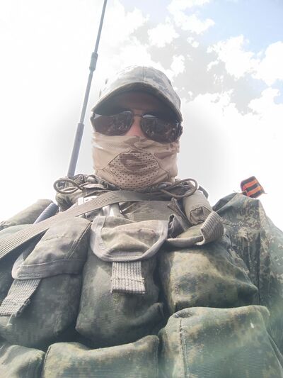  ,   Leonid, 27 ,   ,   