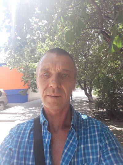  ,   Viktor, 58 ,   ,   