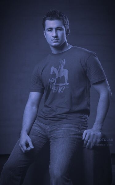  ,   Timur, 32 ,  