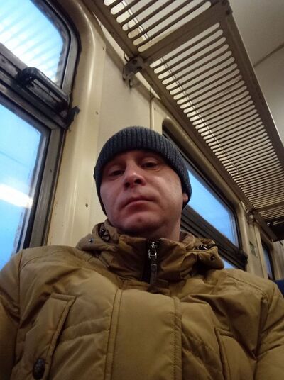  ,   Pavel, 34 ,   c , 