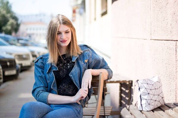  ,   Kate Trans, 29 ,   ,   