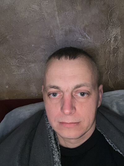 ,   Andrej, 40 ,   ,   