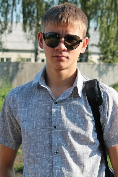  ,   Vova, 22 ,   ,   