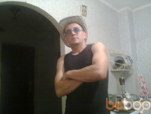  ,   Artem, 34 ,   