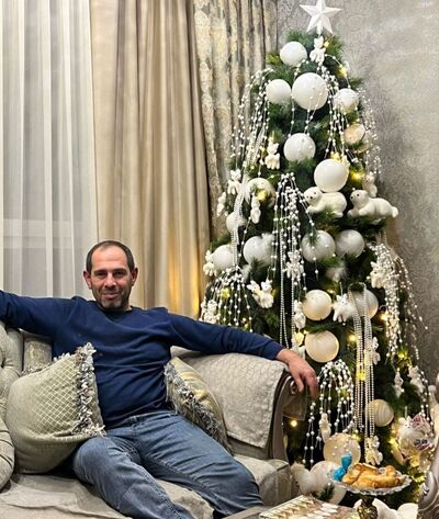  ,   ARTYOM, 48 ,   ,   