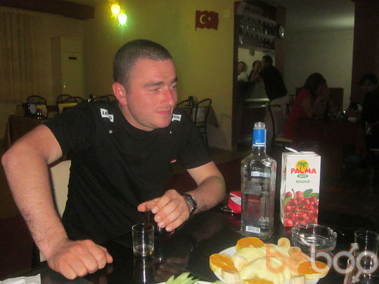  ,   Gio, 37 ,   