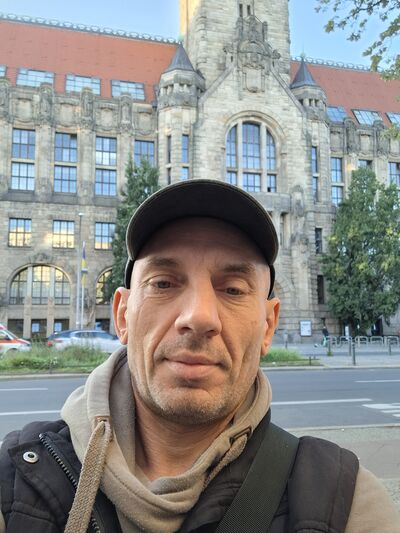  ,   Aleksandr, 41 ,   ,   