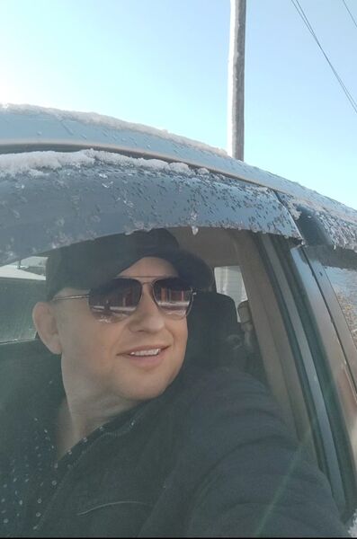 ,   Oleg, 51 ,   ,   