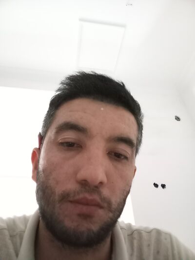  ,   Dima, 32 ,     