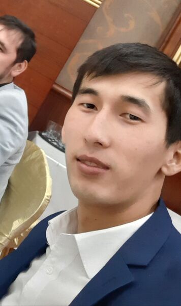  ,   Uali, 33 ,  