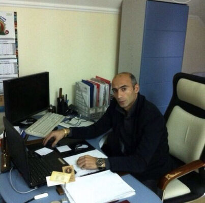  ,   Martln, 42 ,   ,   , c 