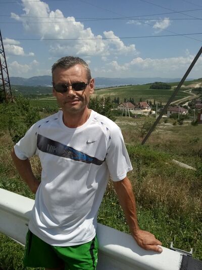  --,   , 52 ,   c 