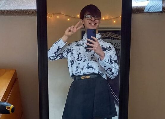  ,   Anton, 19 ,   ,   
