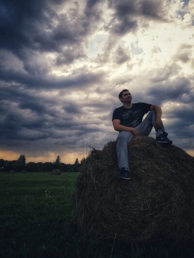  ,   Anton, 31 ,   , 