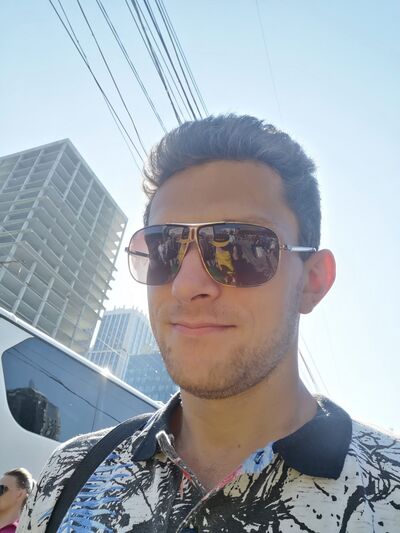  ,   Vladislav, 32 ,   ,   , c , 