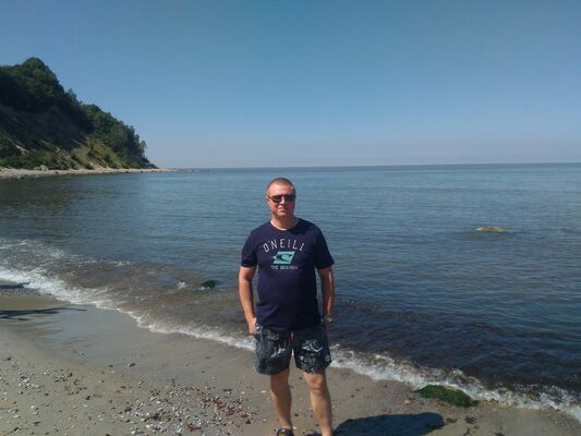  ,   Paul, 48 ,   