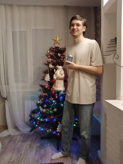  ,   Mikhail, 38 ,   ,   , c , 