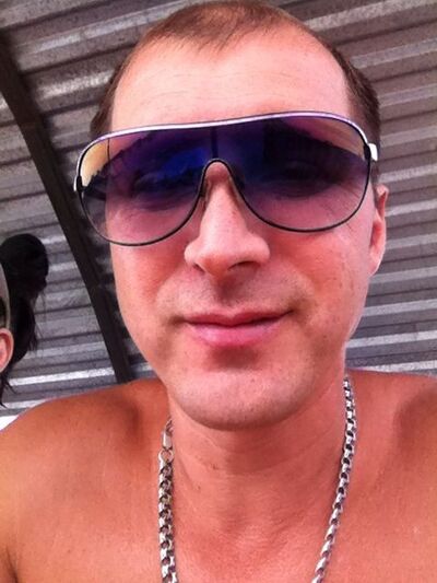  ,   Denis, 46 ,   ,   , c 