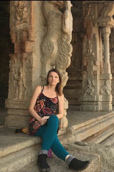  ,   Zoya, 47 ,   ,   