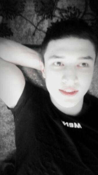  -,   Anzor, 29 ,   